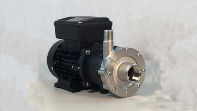 Chugger Max TCPSSMAX-CI-115/230V wort pump for brewing.