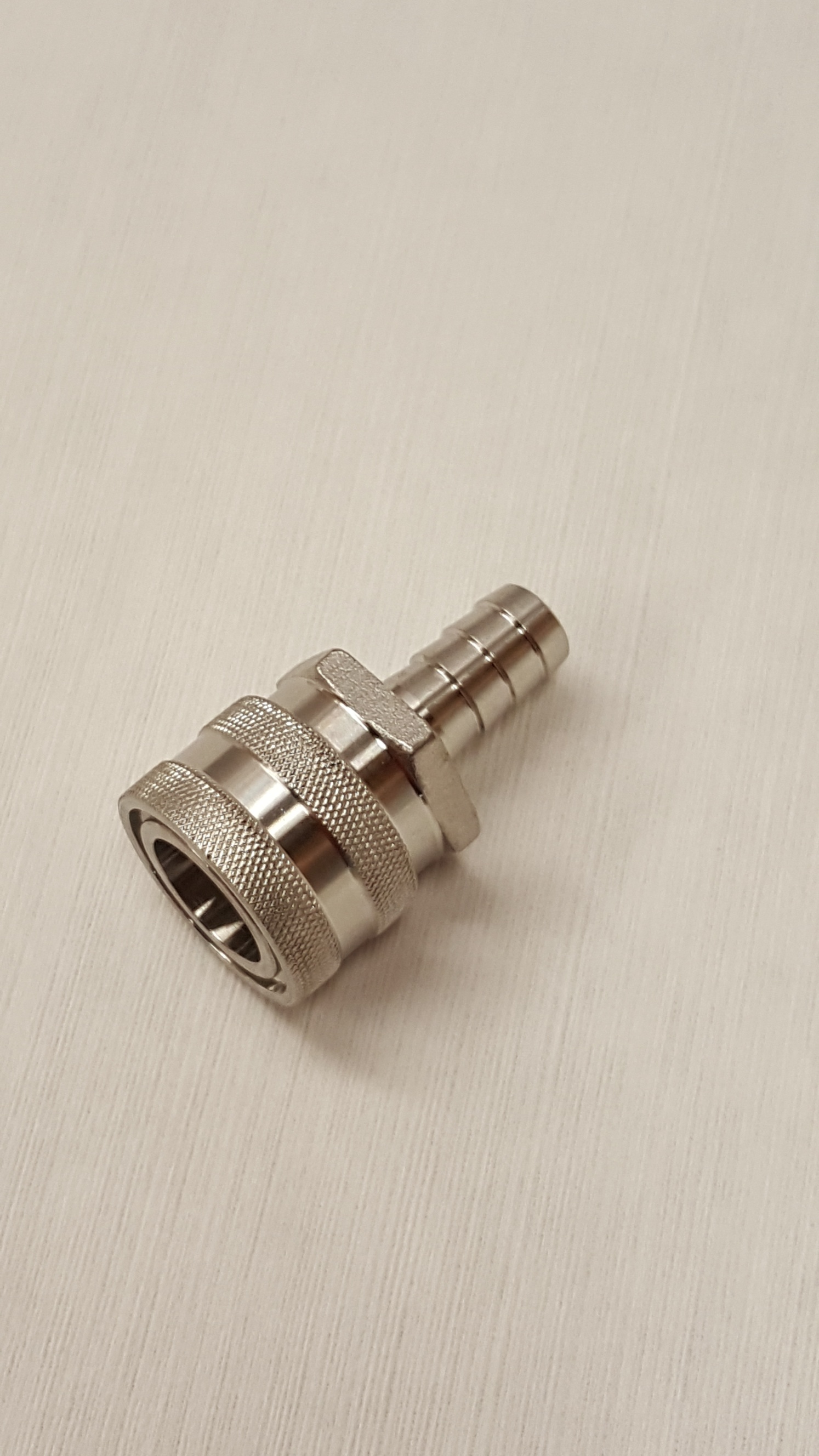 SS Female Quick Disconnect x 1/2" Hose Barb